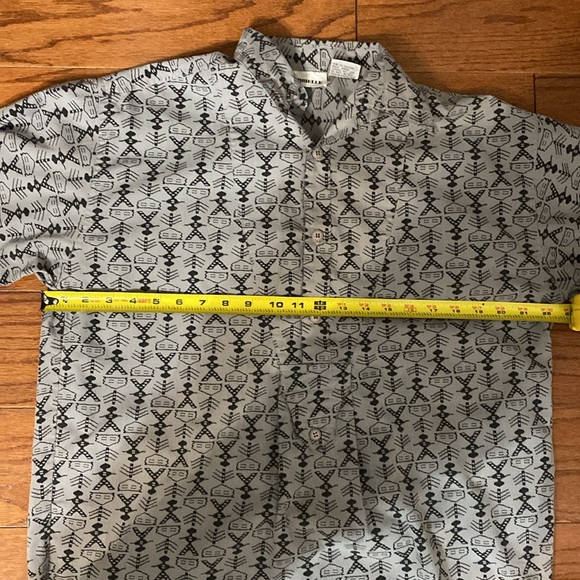 Gabrielle vintage stickman oversized gray blouse. Size Small but fits medium - Picture 8 of 8